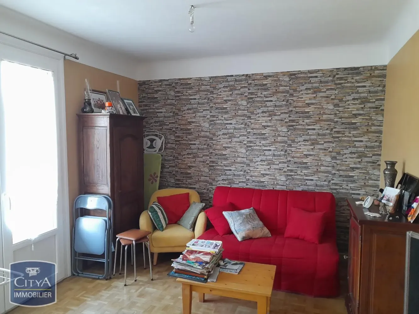Apartamento de 2 habitaciónes en Perigueux, France No. 279913