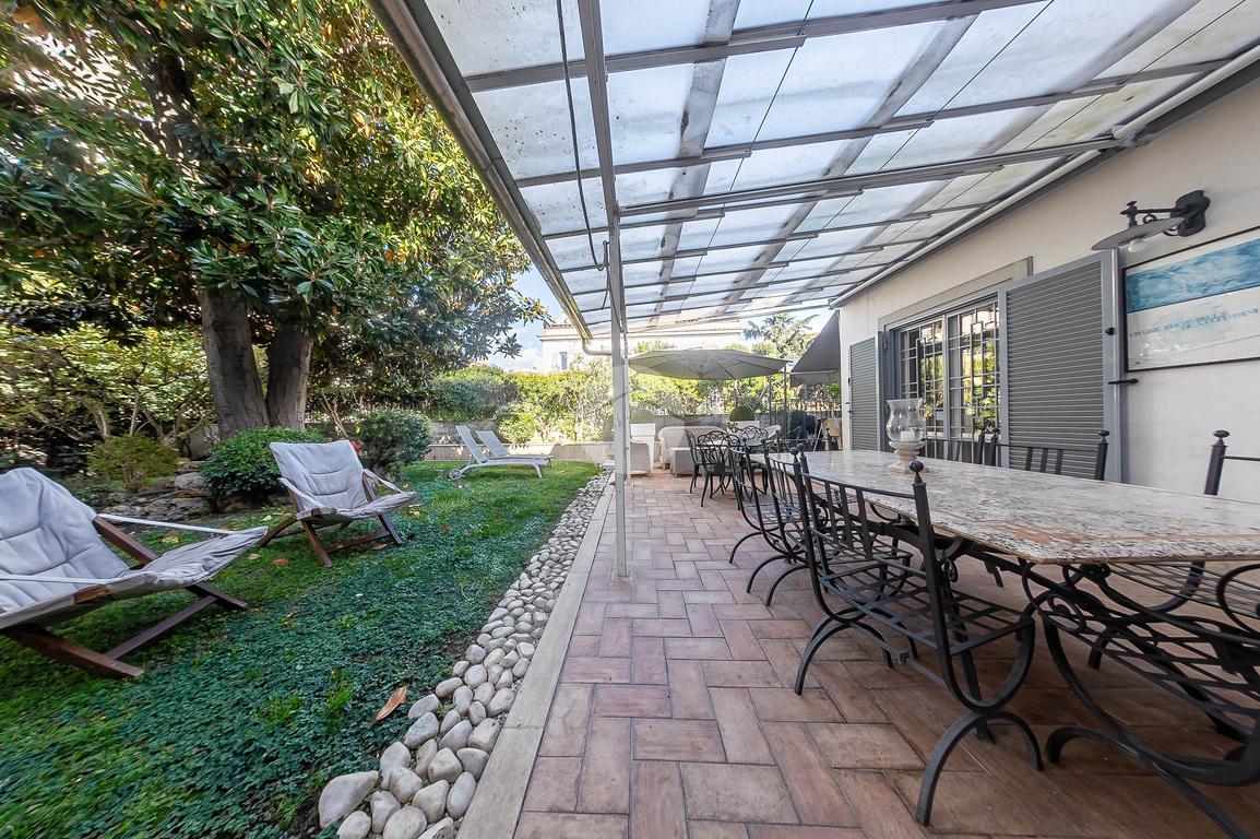 8غرفة فيلا في Rome, Italy رقم 231099