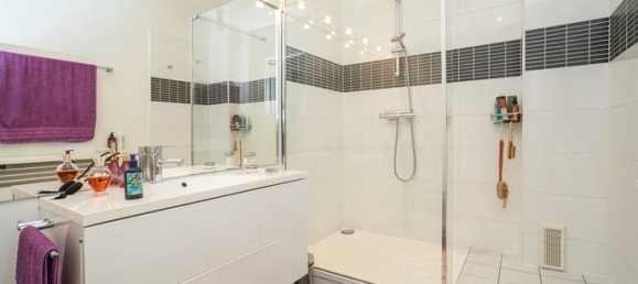 2 chambres Appartement à Tours, France No. 315399 5