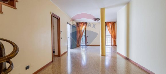 Вилла с 3 комнатами в Монца, Италия № 15568 5