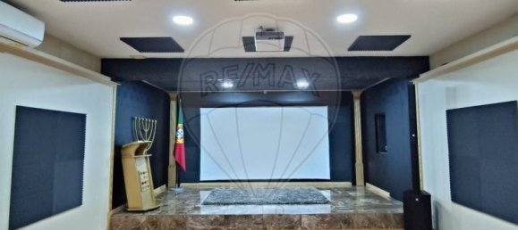 235m² Office in Amadora, Portugal No. 72499 2