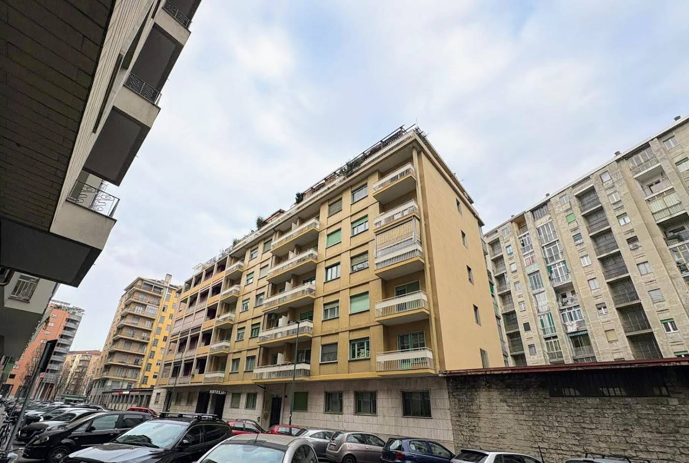 Apartamento de 2 dormitorios en Turin, Italy No. 177913