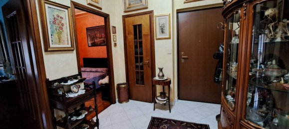 Apartamento de 2 dormitorios en Turin, Italy No. 177913 3