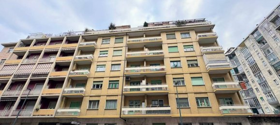 Apartamento de 2 dormitorios en Turin, Italy No. 177913 16