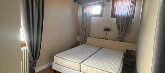 4 rooms Apartment in Florence, Italy No. 268935 6