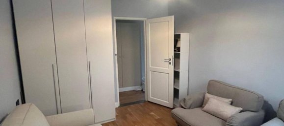 4 rooms Apartment in Florence, Italy No. 268935 3