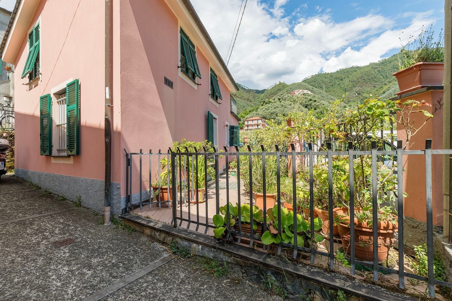 5 rooms House in Levanto, Italy No. 286350