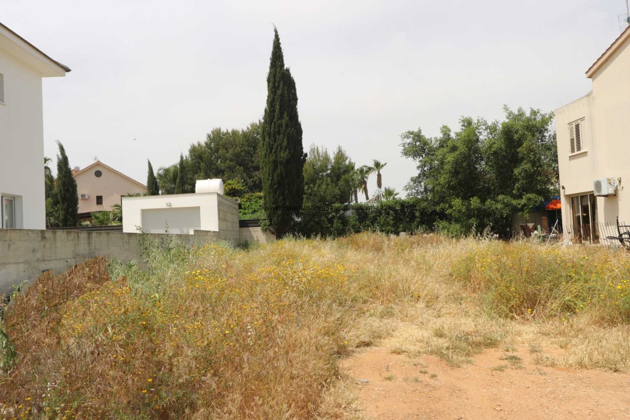  Land in Paralimni, Cyprus No. 24131