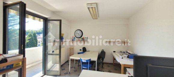 3 rooms Commercial property in Villa Guardia, Italy No. 273948 2