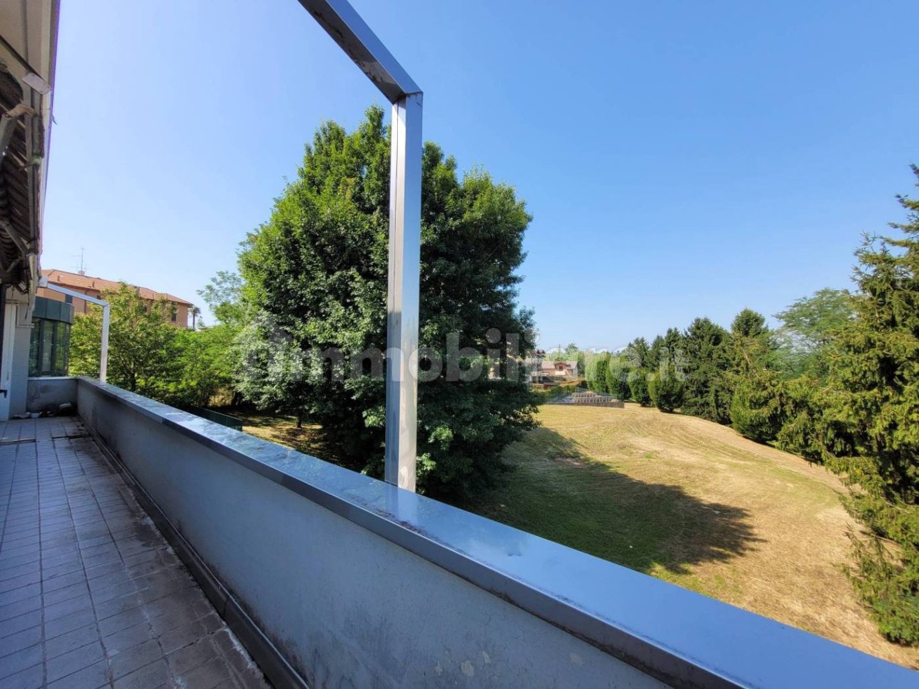 3 rooms Commercial property in Villa Guardia, Italy No. 273948