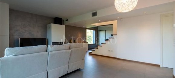 8 chambres Villa à Udine, Italy No. 347500 6