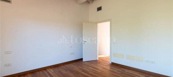 8 chambres Villa à Udine, Italy No. 347500 22