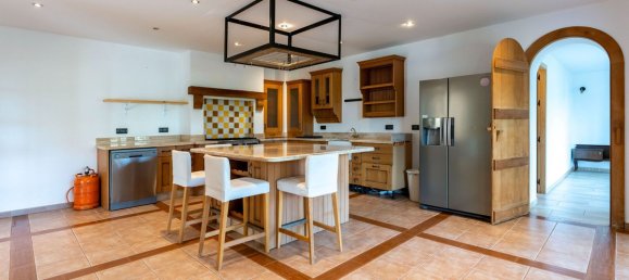 5 Schlafzimmer Villa in Coin, Spain, Nr. 37427 8