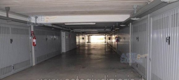 Квартира с 3 комнатами в Фьорано Моденесе, Италия № 223016 5