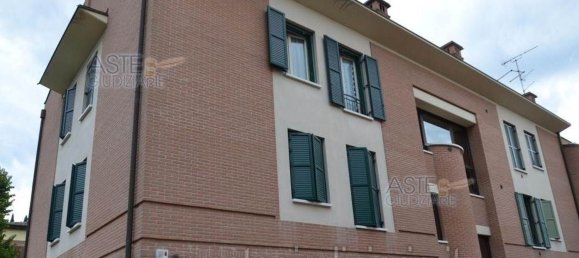 Квартира с 3 комнатами в Фьорано Моденесе, Италия № 223016 3