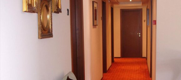Таунхаус с 21 комнатой в Острова, Аттика, Греция № 7568 9