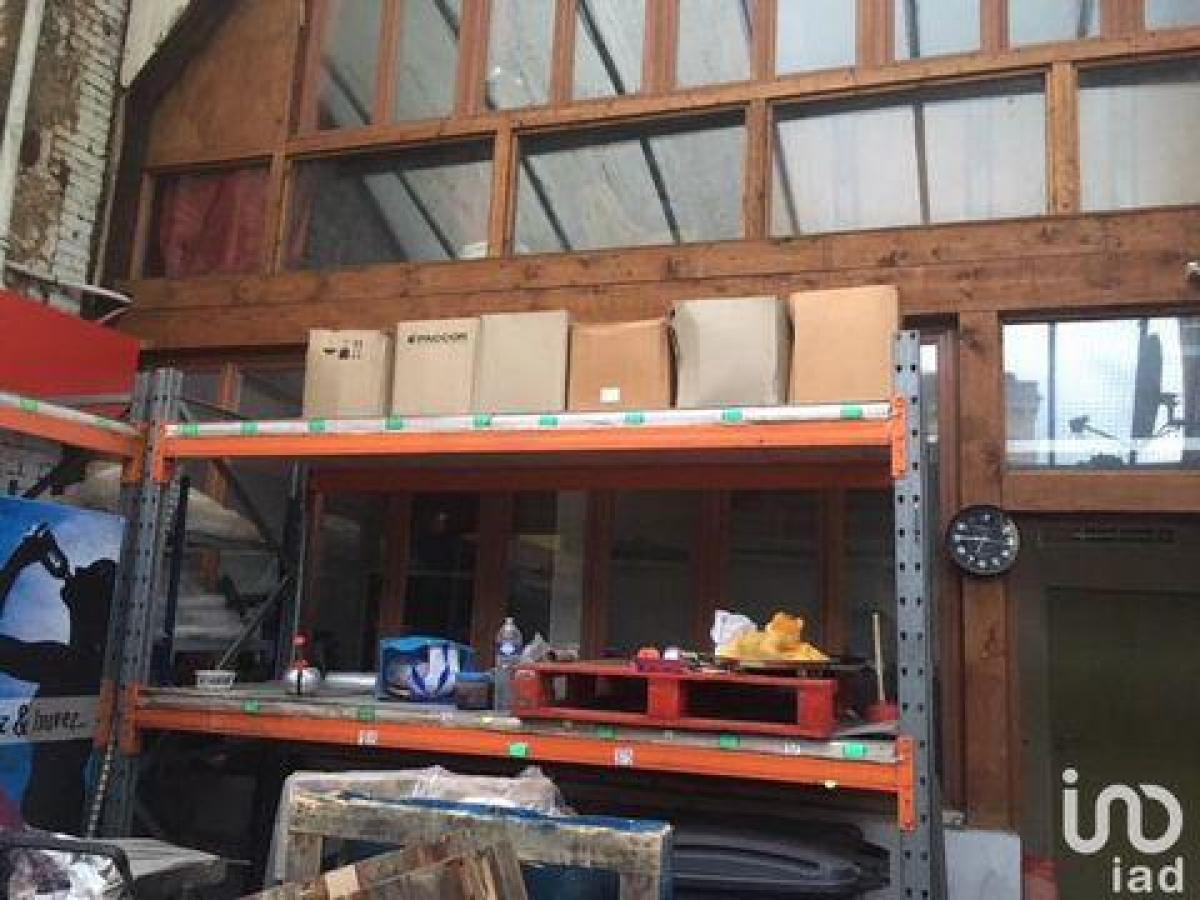 Büro in Aubervilliers, France 240m², Nr. 19768