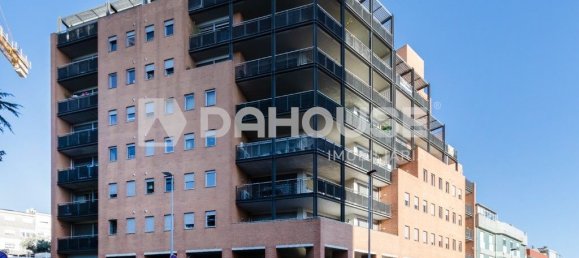 Propriété commerciale à Porto, Portugal 188m² No. 53139 6