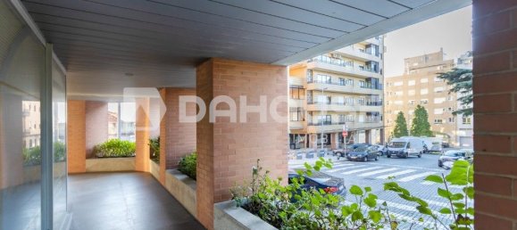 Propriété commerciale à Porto, Portugal 188m² No. 53139 2