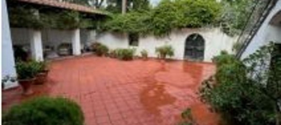 20 rooms Villa in Pietrasanta, Italy No. 197071 6