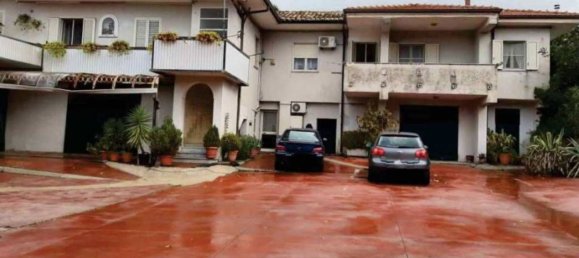 Lagerhaus in Maida, Italy 5000m², Nr. 378087 2