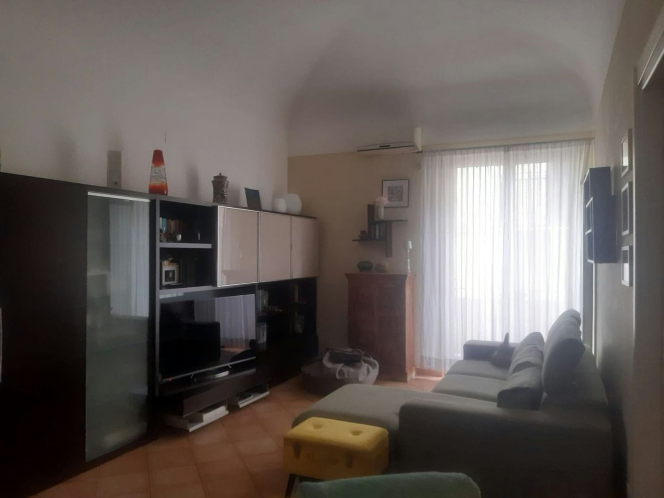 4 rooms Apartment in Palermo, Italy No. 137903