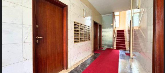 3 bedrooms Apartment in Milan, Italy No. 337491 23