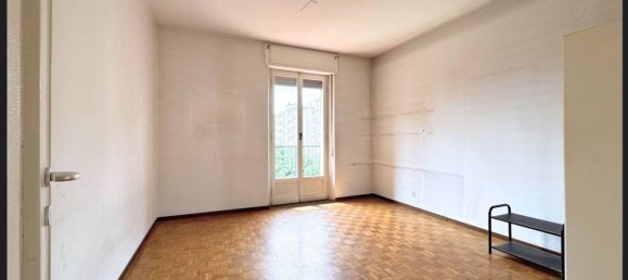 3 bedrooms Apartment in Milan, Italy No. 337491 12