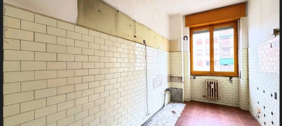 3 bedrooms Apartment in Milan, Italy No. 337491 18