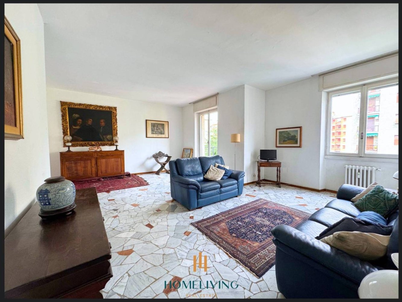 3 bedrooms Apartment in Milan, Italy No. 337491