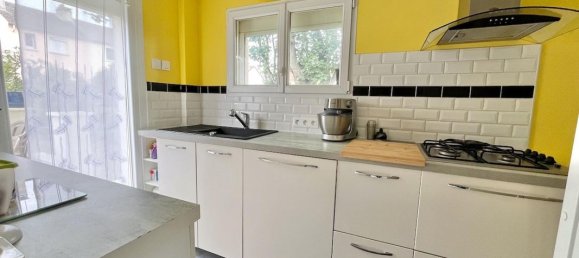 Casa de 3 dormitorios en Sotteville-les-Rouen, France No. 361968 4