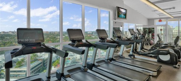 36.98 m² propiedad comercial en alquiler en Miami, Miami-Dade, Florida, USA № 614955 3
