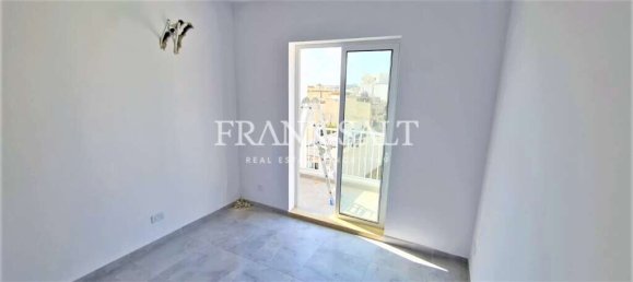 Penthouse T3 em Swieqi, Malta N.º 4872 2