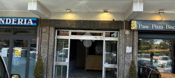 1 room Commercial property in Rome, Italy No. 167076 10