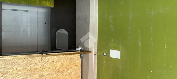 1 room Commercial property in Rome, Italy No. 167076 14