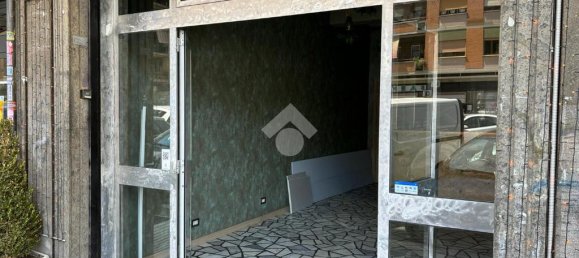 1 room Commercial property in Rome, Italy No. 167076 9
