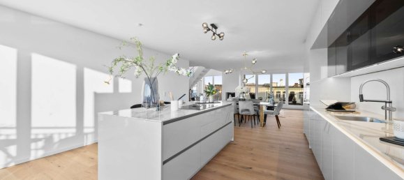 3 bedrooms Penthouse in Mitte, Germany No. 350125 4
