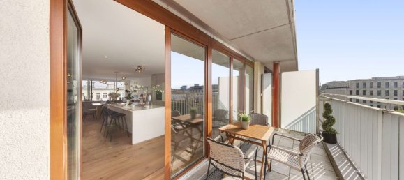 3 bedrooms Penthouse in Mitte, Germany No. 350125 5