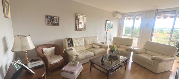 2 bedrooms Apartment in Roanne, France No. 363278 3