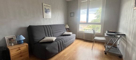 2 bedrooms Apartment in Roanne, France No. 363278 8