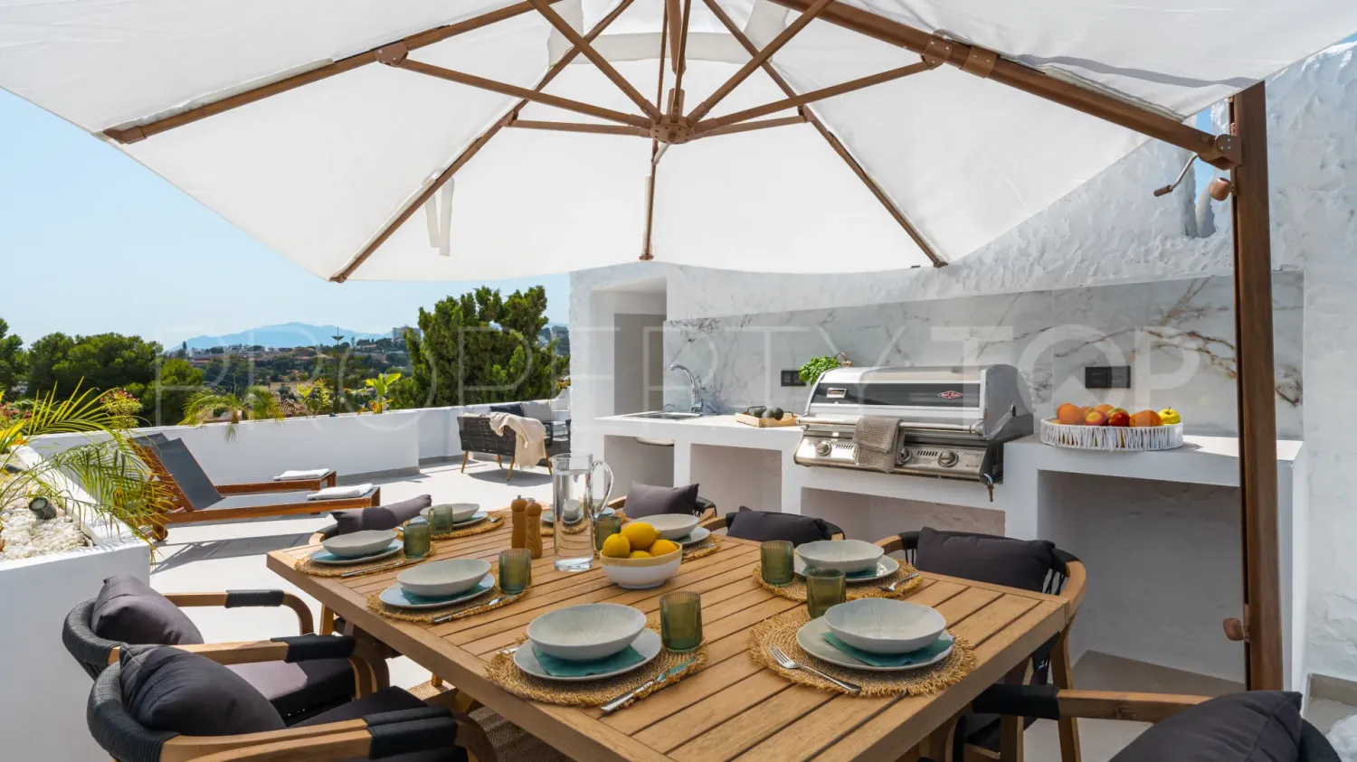 Ático de 3 dormitorios en Marbella, Spain No. 187688