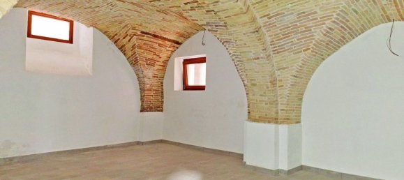 6-salle Maison à Penne, Italy No. 83672 6