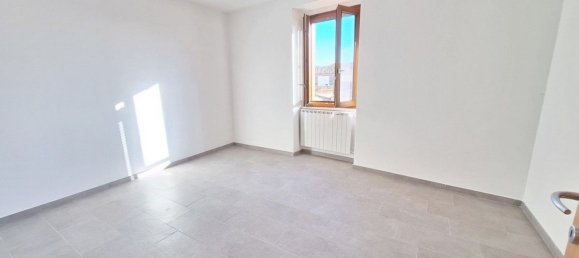 6-salle Maison à Penne, Italy No. 83672 15