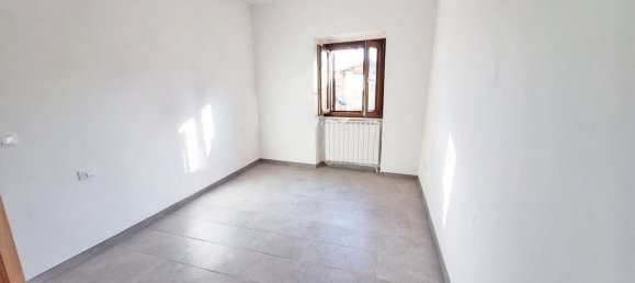 6-salle Maison à Penne, Italy No. 83672 17