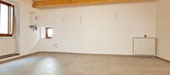 6-salle Maison à Penne, Italy No. 83672 8