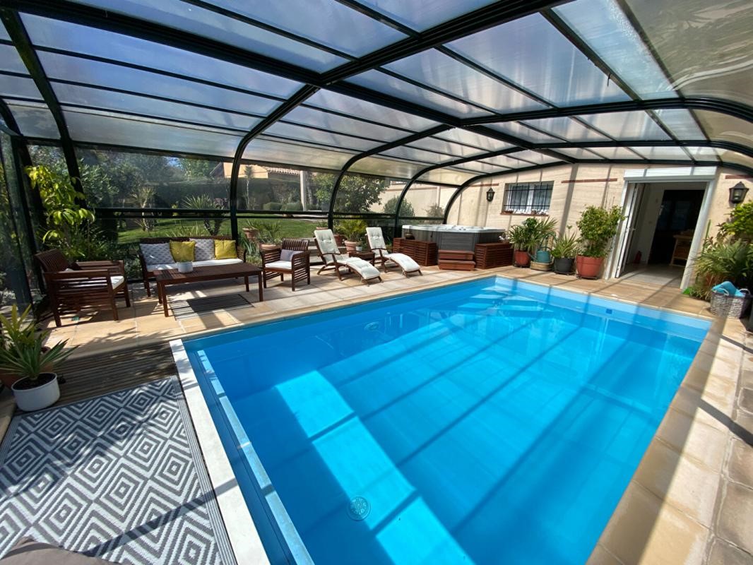 5 bedrooms Villa in Haute-Garonne, France No. 345439