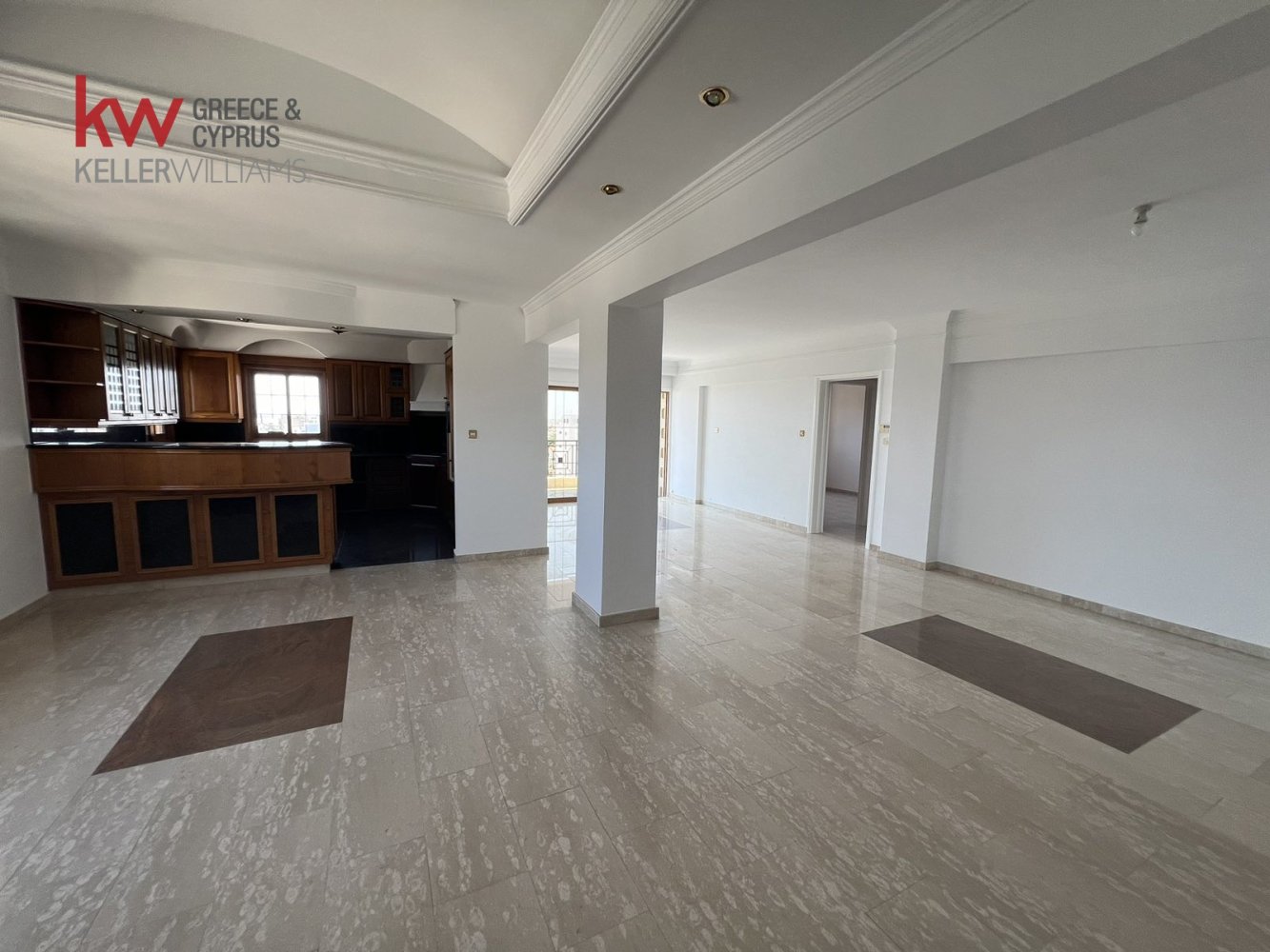 200m² Office in Larnaca, Cyprus No. 26168