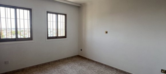 200m² Office in Larnaca, Cyprus No. 26168 7