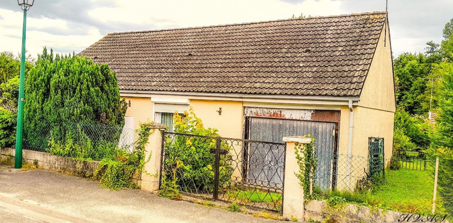 3 bedrooms House in Cires-les-Mello, France No. 155429