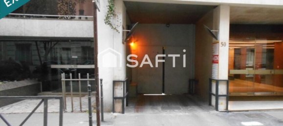 Parking in Paris, France No. 318704 3